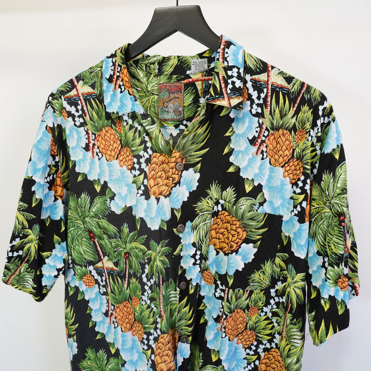 (M) Pineapple Connection Vintage 90s Tropical Hawaiian Shirt Mens Medium Black Rayon