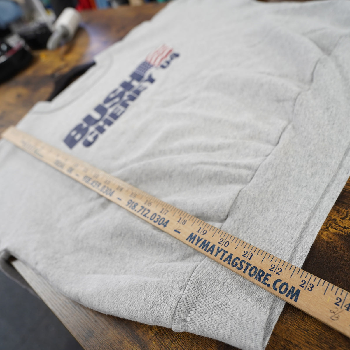 (XL) Vintage George Bush Cheney 2004 Political Sweatshirt Y2K Retro Gray Crewneck XL