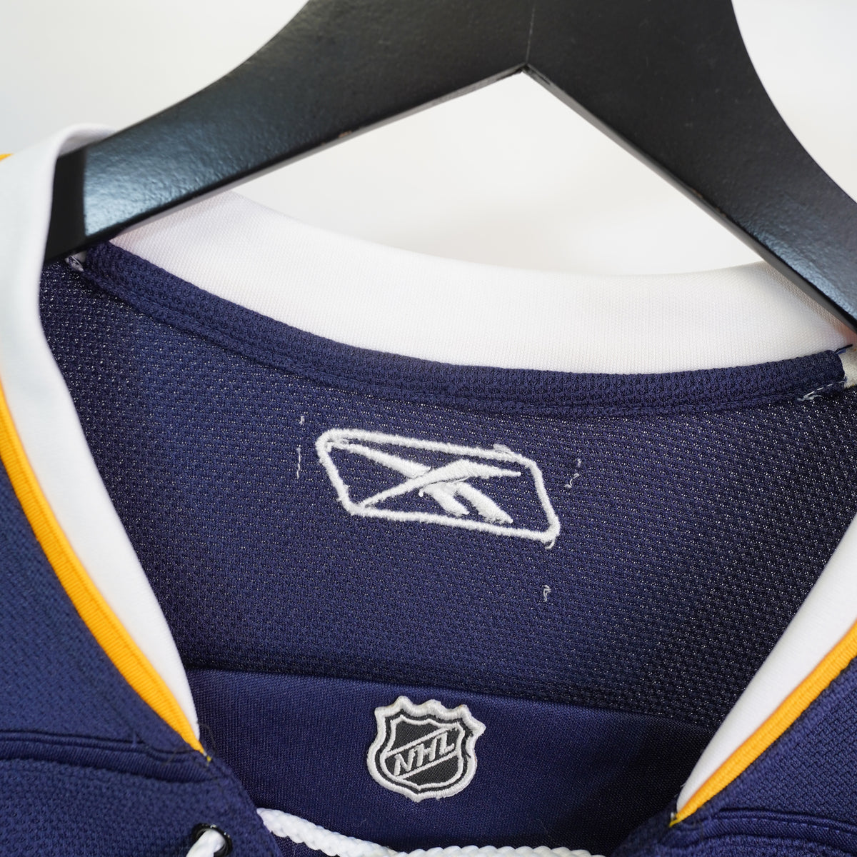 (Boys L/XL) Reebok St. Louis Blues NHL Hockey Jersey Boys L/XL Navy Blue Embroidered Logo