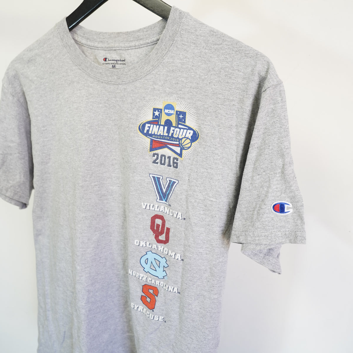 (M) Champion Mens 2016 NCAA Final Four Houston Basketball Graphic T-Shirt Gray M