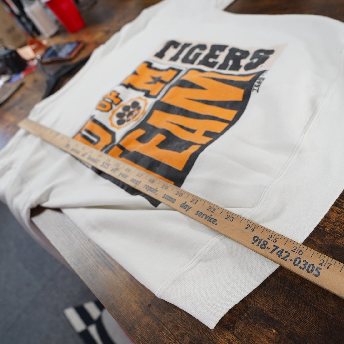 (L) Vintage University of Missouri Tigers Russell Athletic Sweatshirt Men's L White