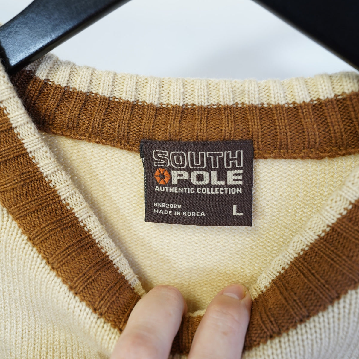 (L) Vintage Southpole Y2K Embroidered Knit Sweater Men's L Cream Tan 2000s Retro