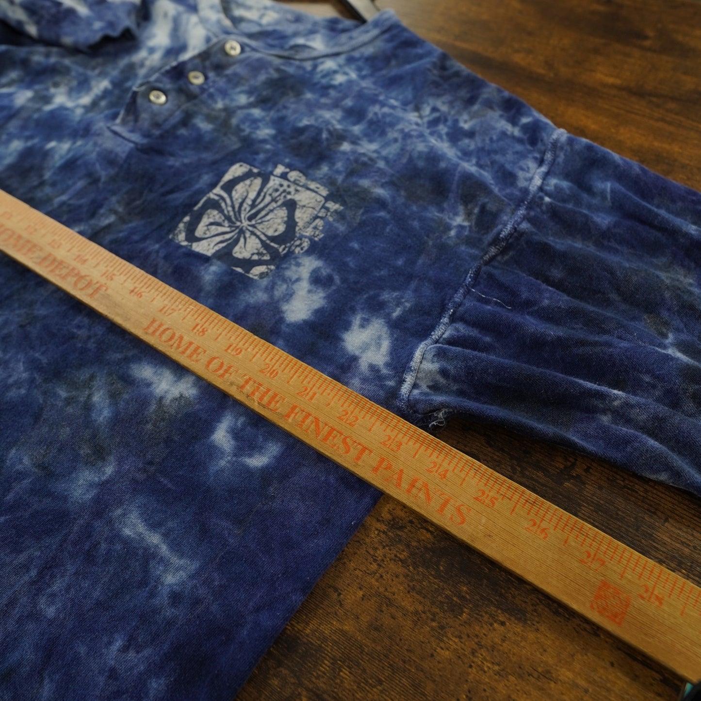 (XL) Vintage Red Tide Tie Dye Surf Longsleeve Henley T-Shirt Y2K Hippie Boho