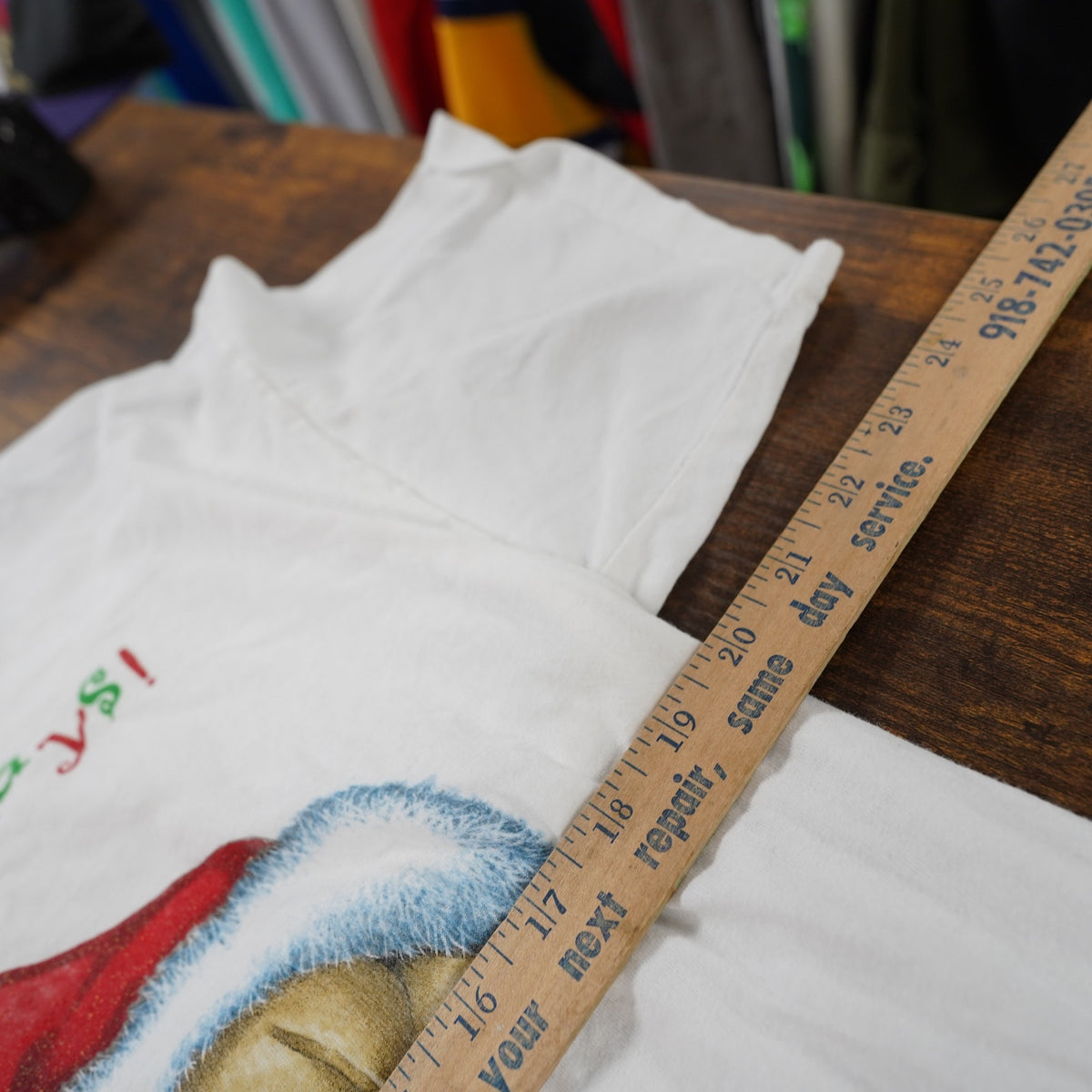 (L) Vintage Christmas Kitty Cat & Puppy Dog Humane Society T-Shirt Unisex L White