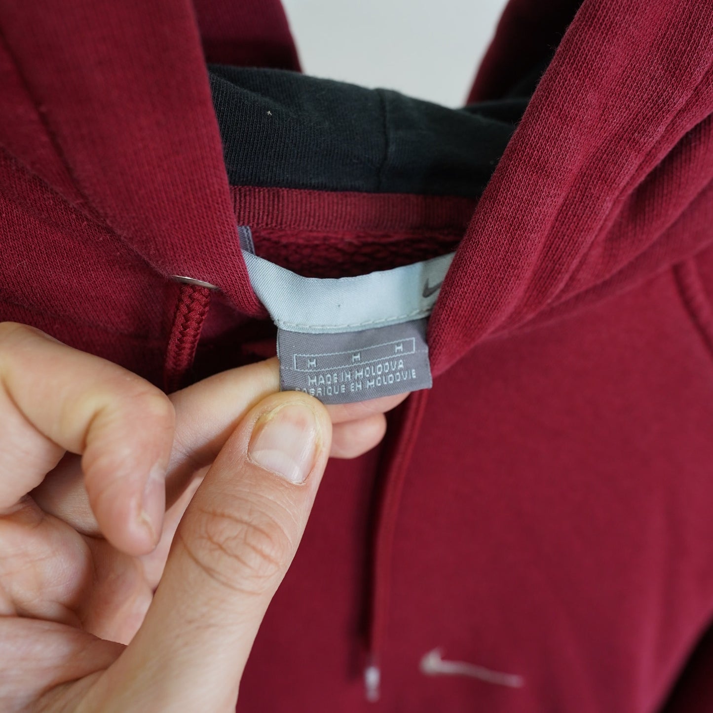 (M) Vintage Y2K Nike Hoodie Men's M 2000s Red Maroon Essential Swoosh