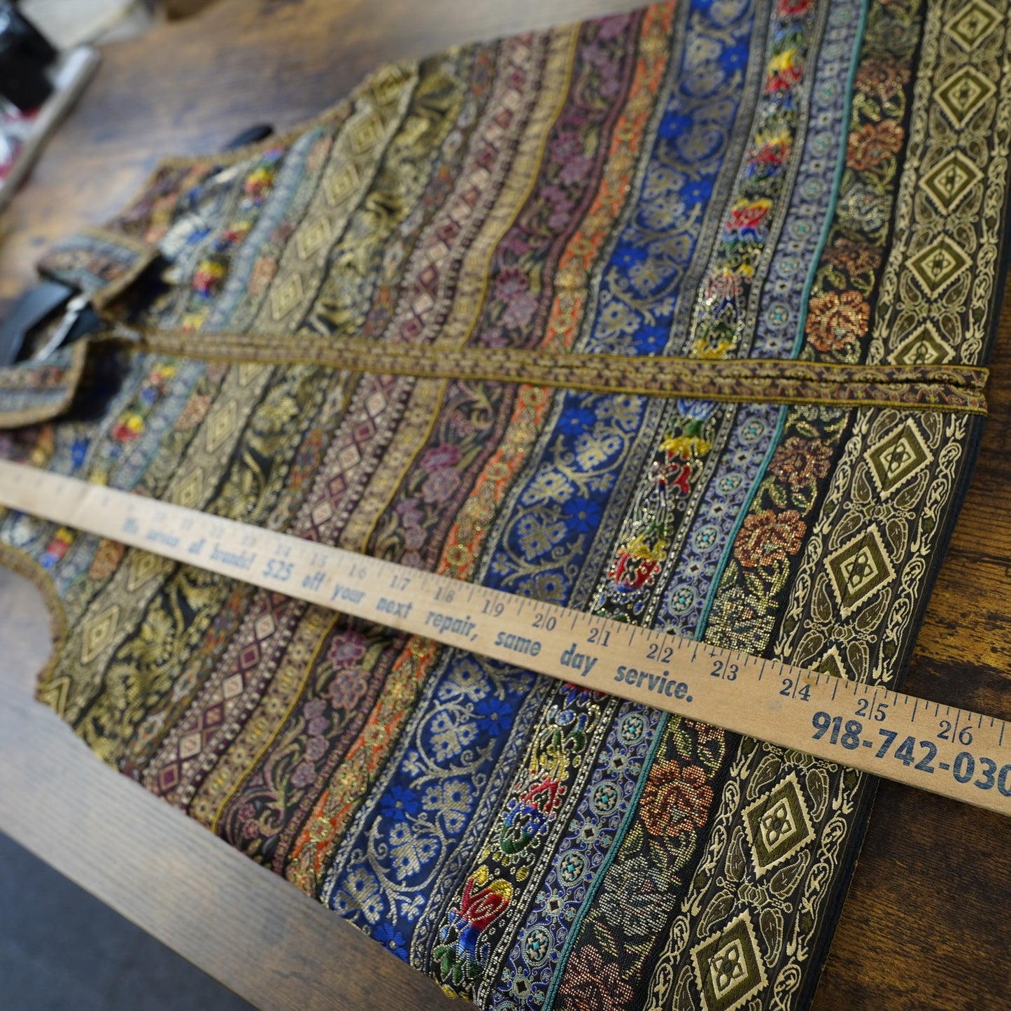 (Women's M) Vintage Chico's Design Tapestry Vest Multi-Colored Geometric Pattern Women's M