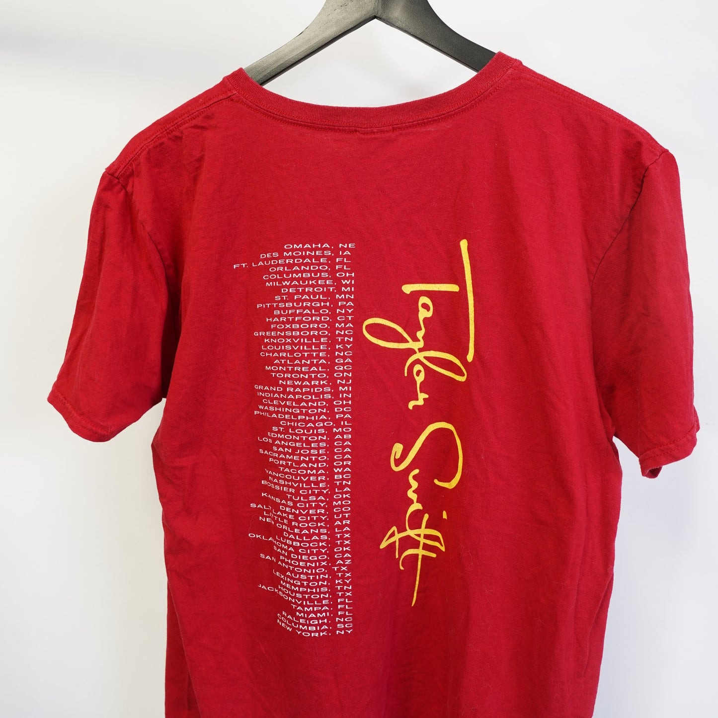 (L) Taylor Swift Speak Now Album Band Tour T-Shirt Unisex Size Large Red Gildan