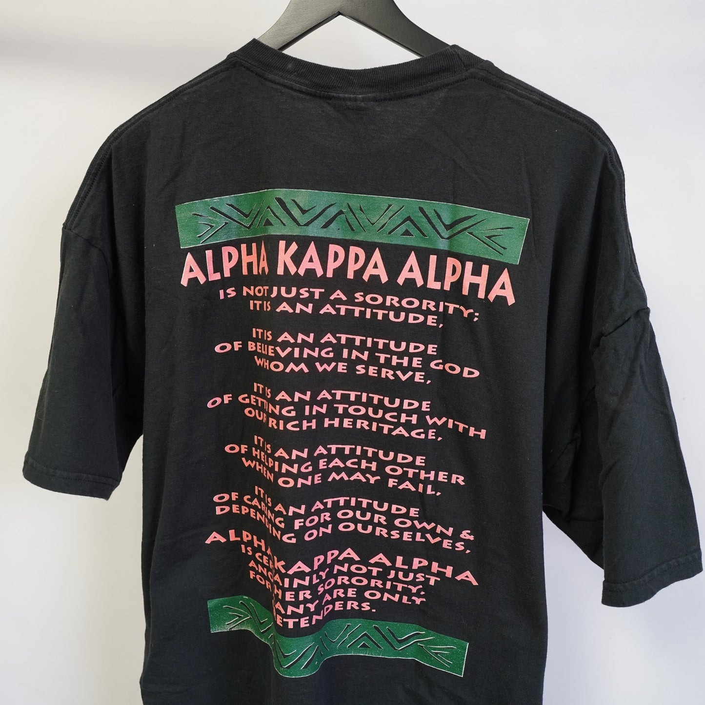(XXL) Vintage AKA Alpha Kappa Alpha Sorority T-Shirt Women's XXL Black Pink HBCU Retro