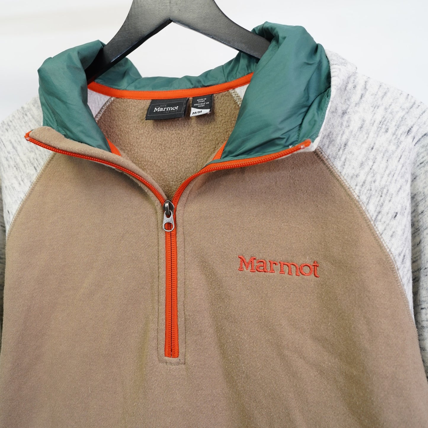 (M) Marmot Mens Gunnison 1/4 Zip Hoodie Men's M Tan Gray Gorpcore Outdoors Hiking