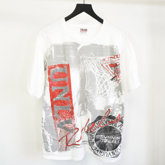 (L) Vintage UNLV Rebels 90s All Over Print Basketball T-Shirt Men's L White Team AOP