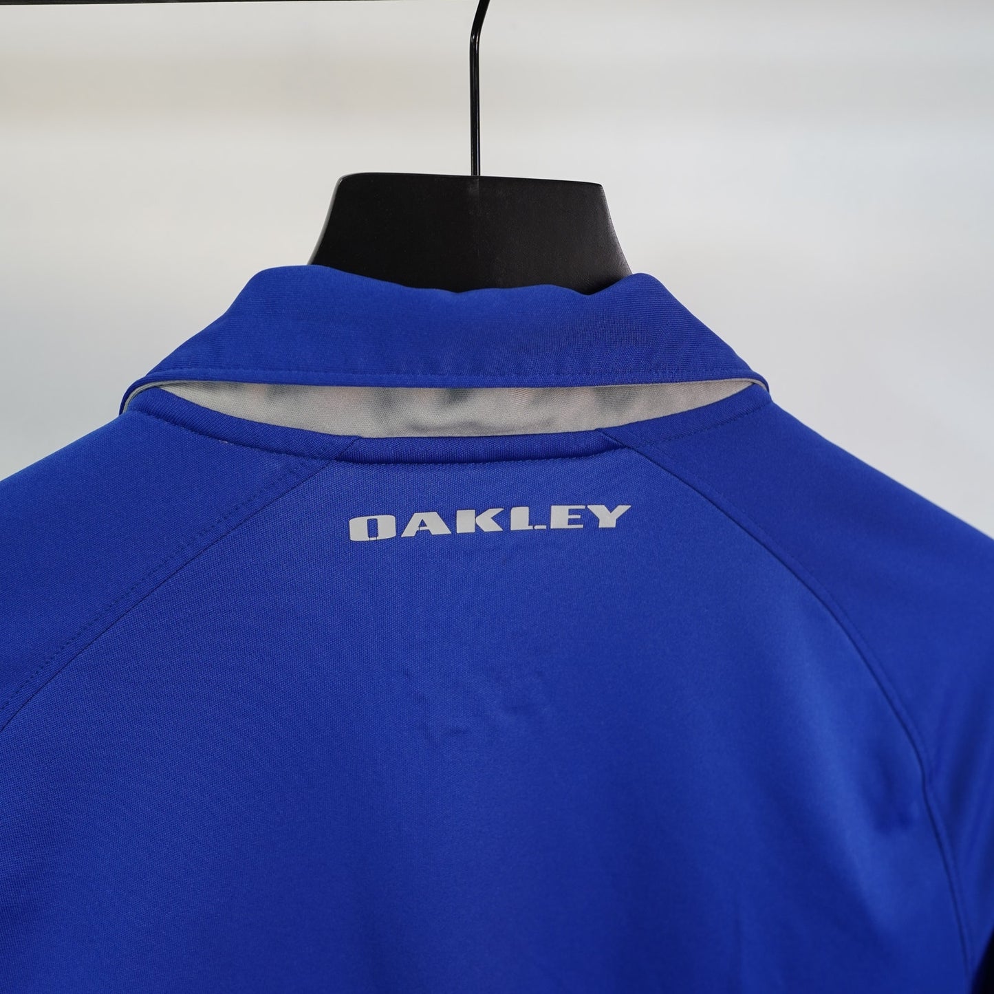 (M) Oakley Hydrolix Elemental Golf Polo Shirt Men's M Electric Blue Y2K 2000s Preppy