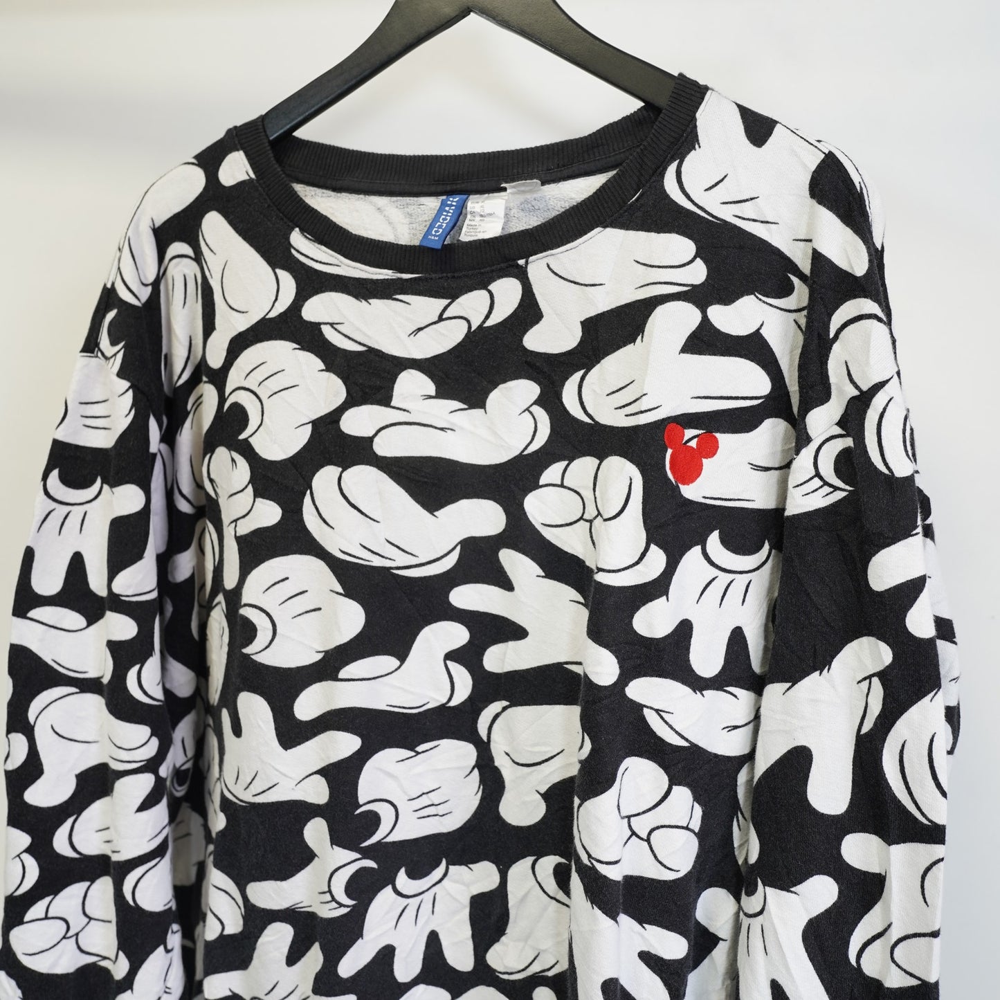 (XL) Mickey Minnie Mouse Disney All Over Print Crewneck Sweatshirt Men's XL White