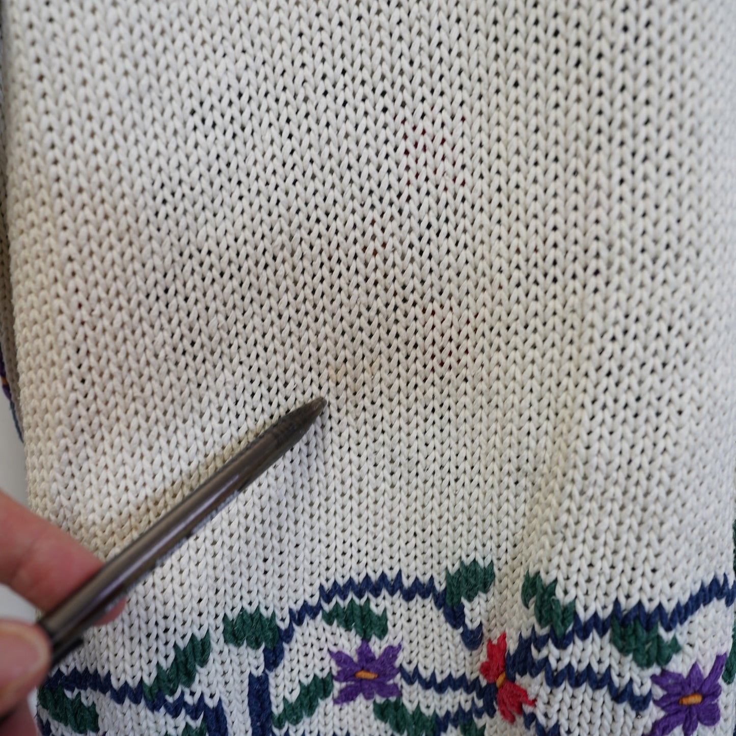 (Women's M) Vintage Northern Isles Floral Hand Knit Sweater Women's M Cottage Flower 90s