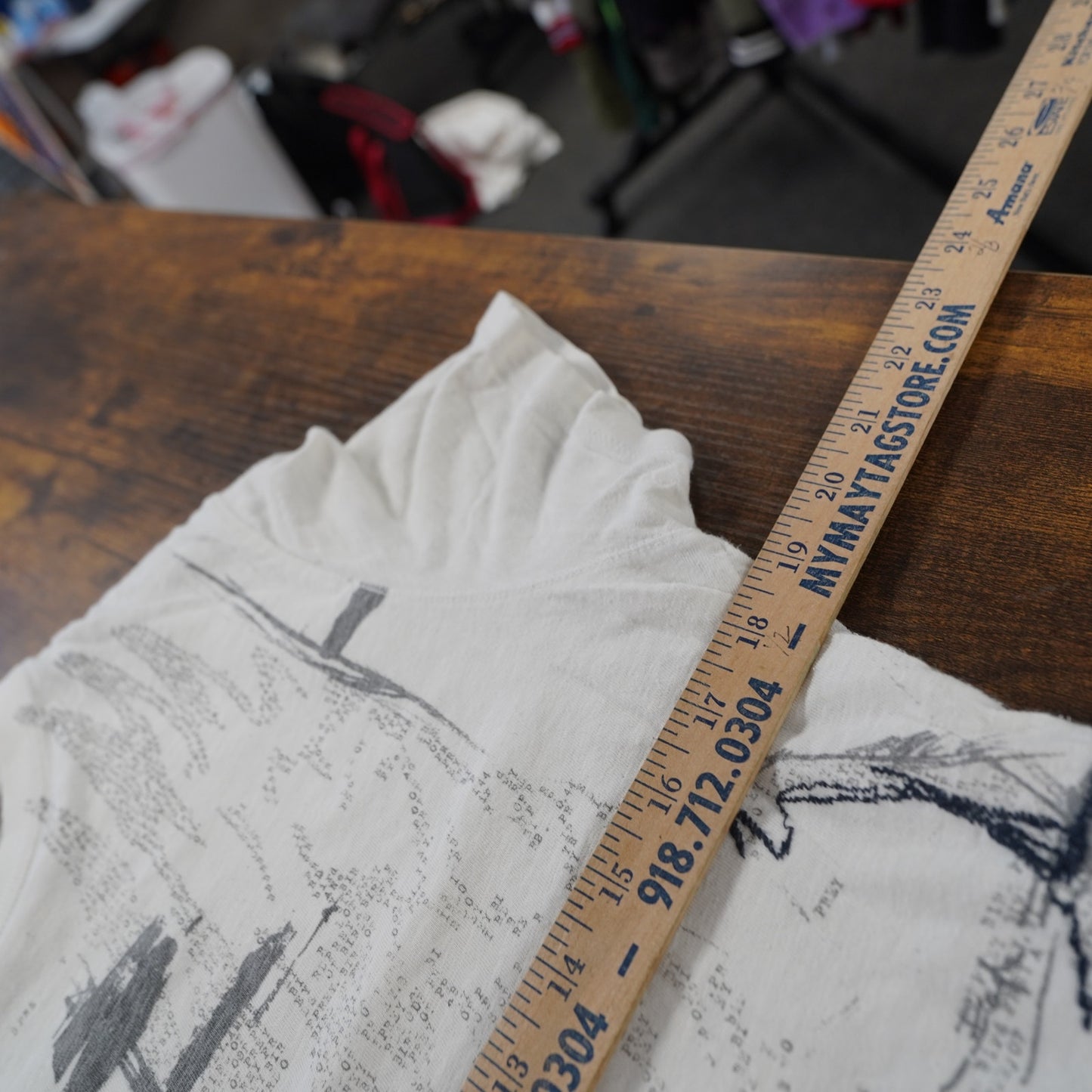 (M) Vintage Fit Y2K American Eagle Sketch Graphic T-Shirt Men's M White 2000s