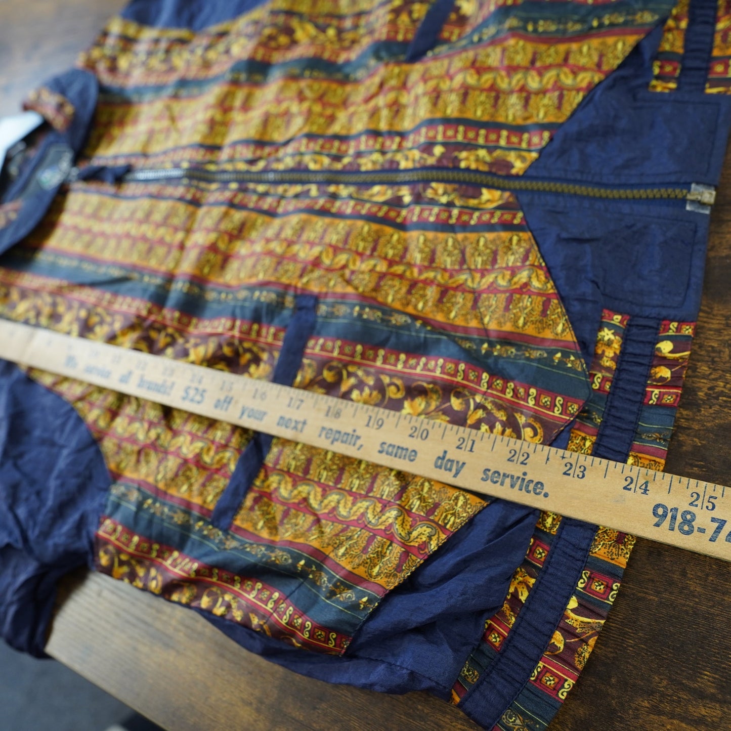 (S) Vintage Casual Isle 90s Golden Chanel-Esque Windbreaker Jacket Men's S Blue