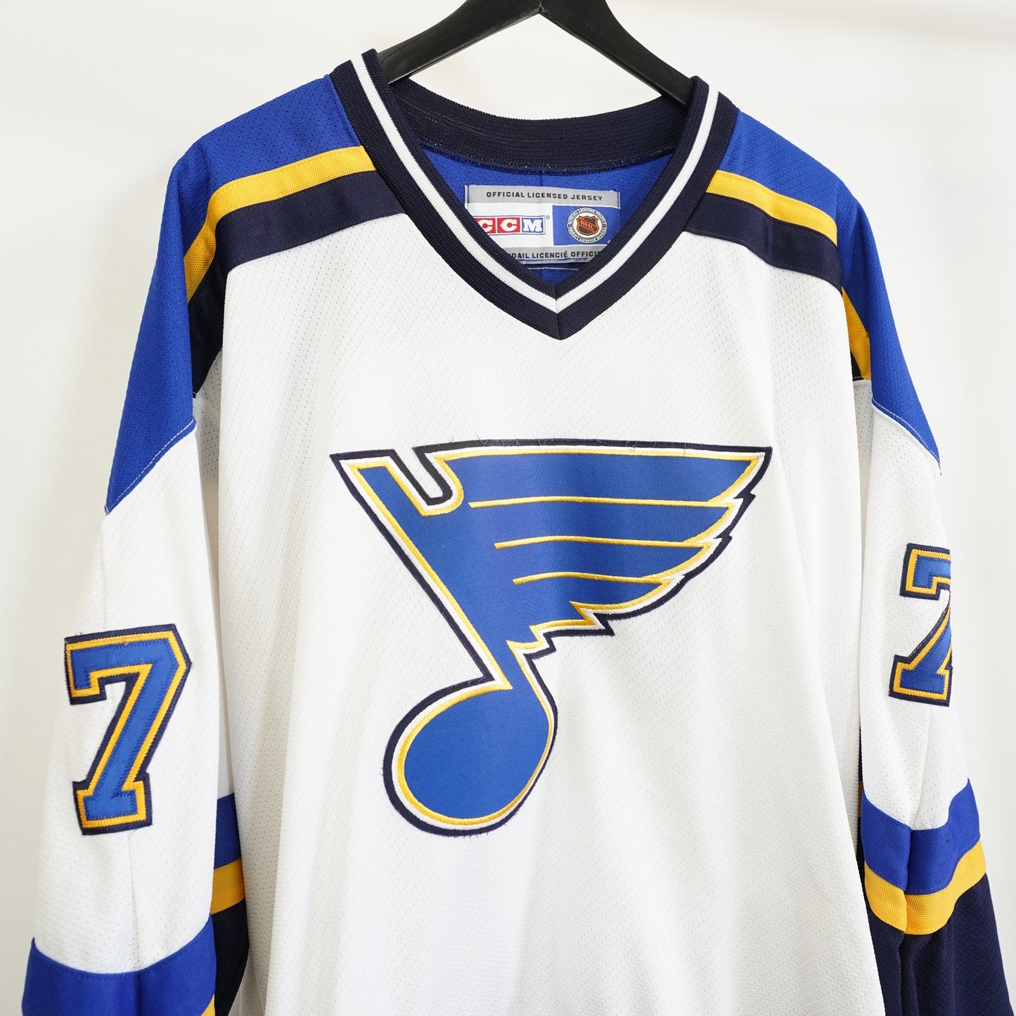 (L/XL) Vintage St. Louis Blues CCM Embroidered Keith Tkachuk Jersey Men's L/XL White