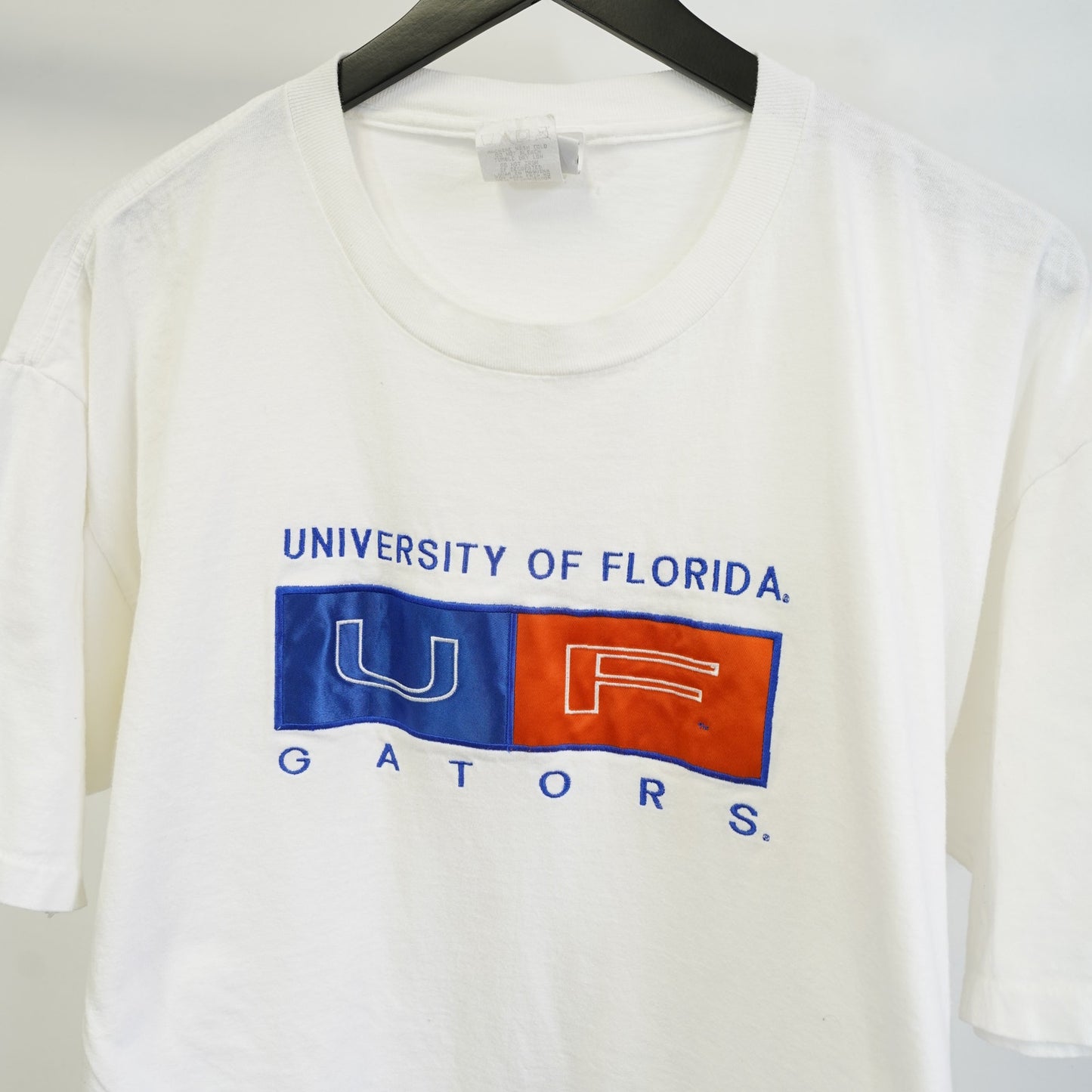 (XL) Vintage 90s Florida Gators Embroidered T-Shirt Men's XL White UF University