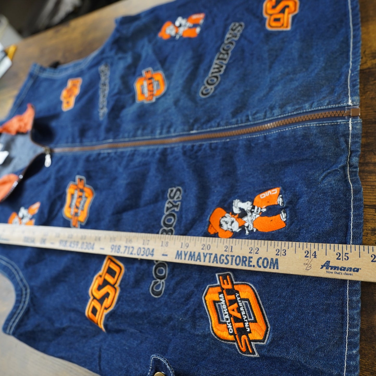 (Women's XL) Vintage Oklahoma State Cowboys Embroidered Denim Vest Women's XL Western