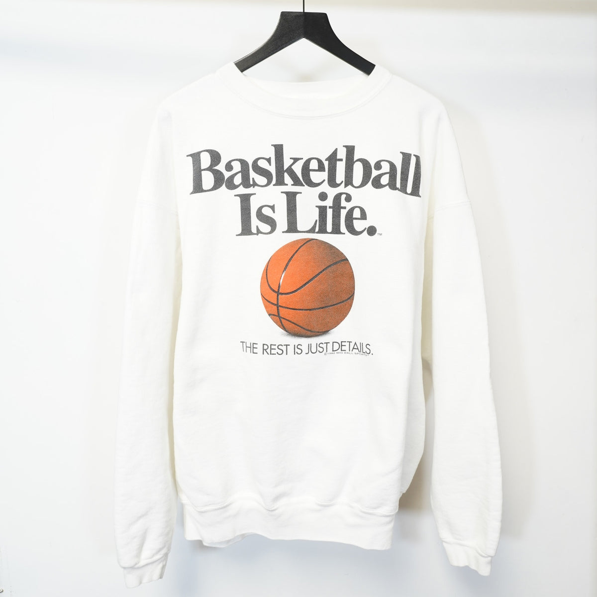 (XXL) Vintage Basketball is Life 90s Sweatshirt Men's XXL White Big Ball Sports Retro