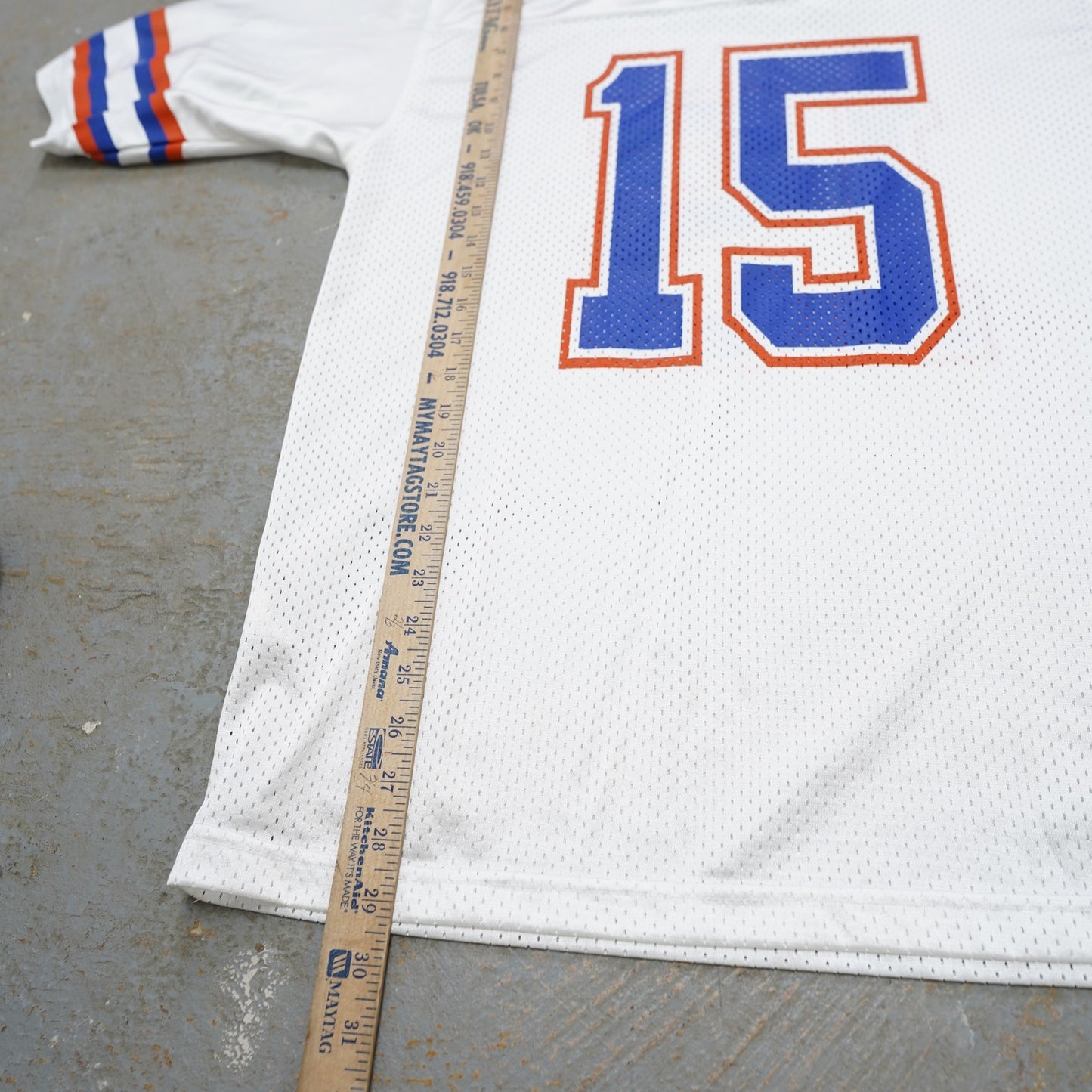 (S) Vintage University of Florida Gators Tim Tebow #15 Team Nike Jersey Mens S White