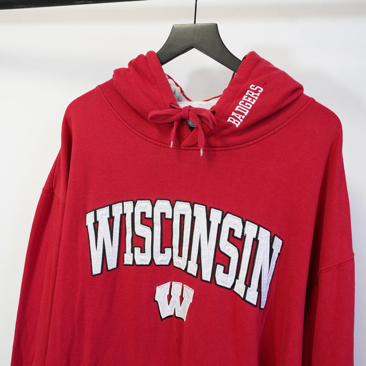 (4XLT) Vintage Wisconsin Badgers Embroidered Hoodie Men's 4XLT Red White Sewn Retro