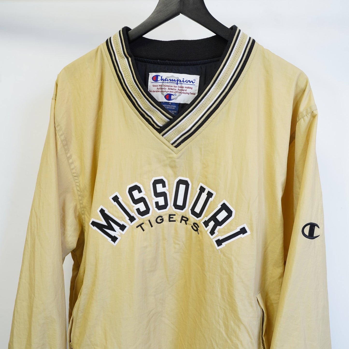(M) Vintage Missouri Tigers Champion Embroidered Windbreaker Pullover Men's M Gold