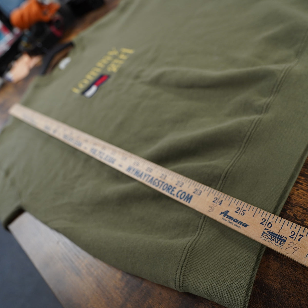 (XL) Vintage Tommy Hilfiger Girls 90s Embroidered Sweatshirt Women's XL Olive Green