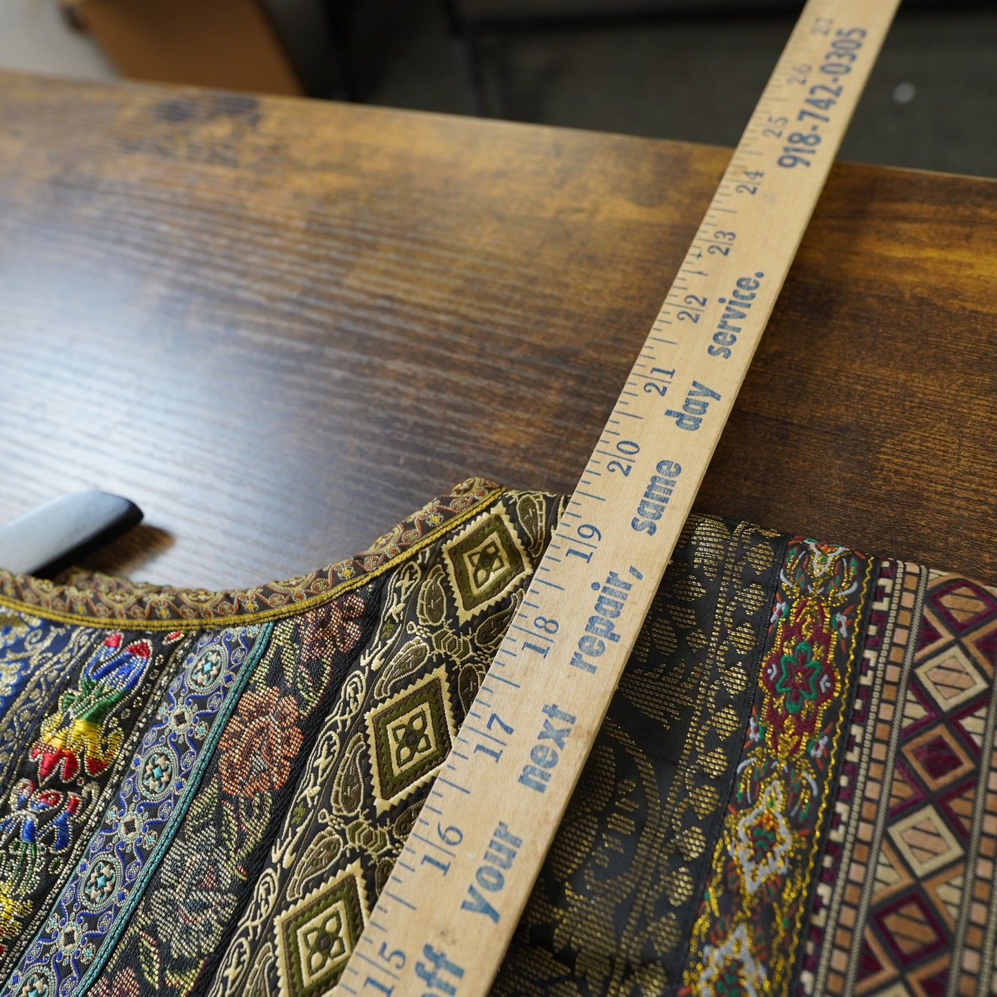 (Women's M) Vintage Chico's Design Tapestry Vest Multi-Colored Geometric Pattern Women's M