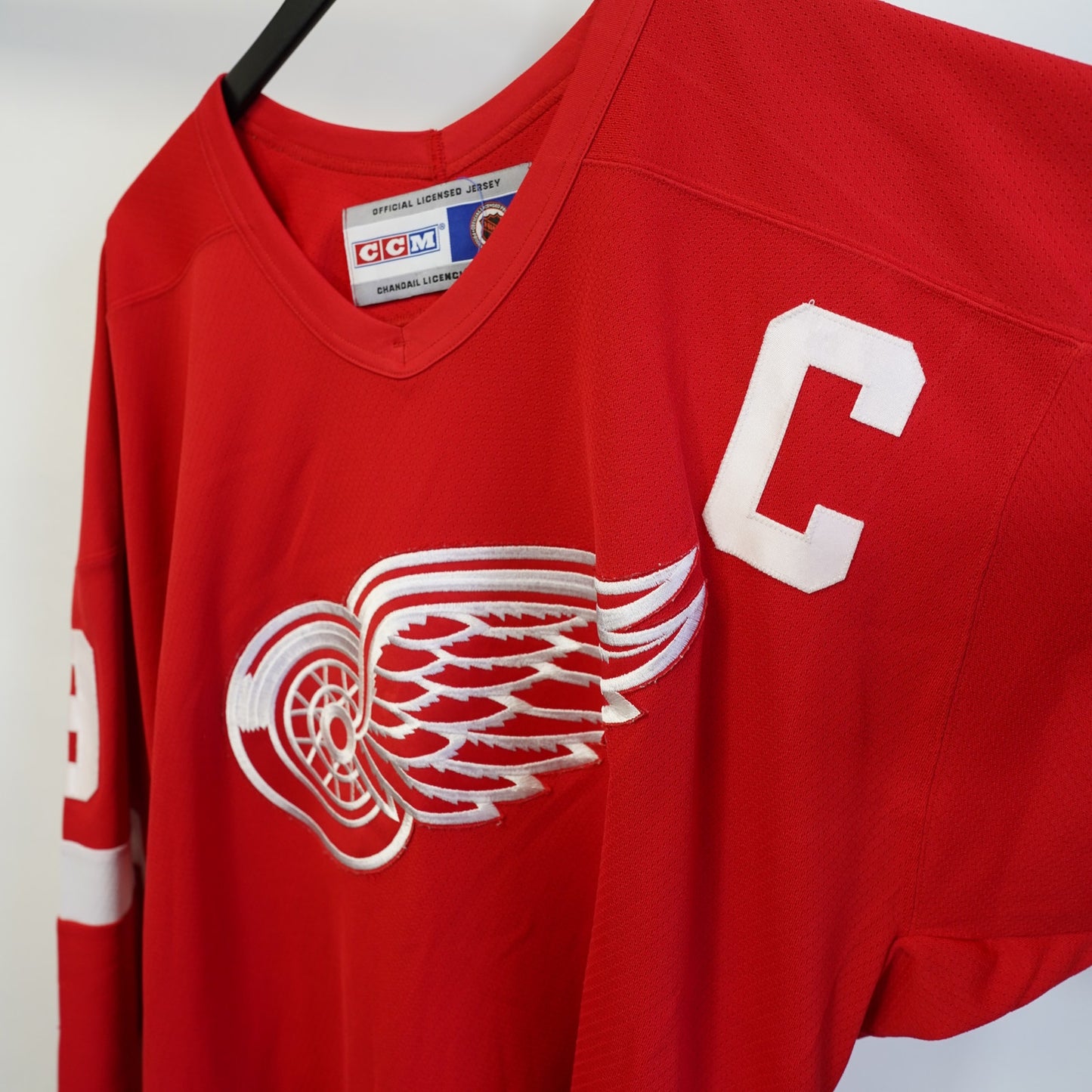(XL) Vintage CCM Detroit Redwings Embroidered Hockey Jersey Men's XL Red NHL Sewn
