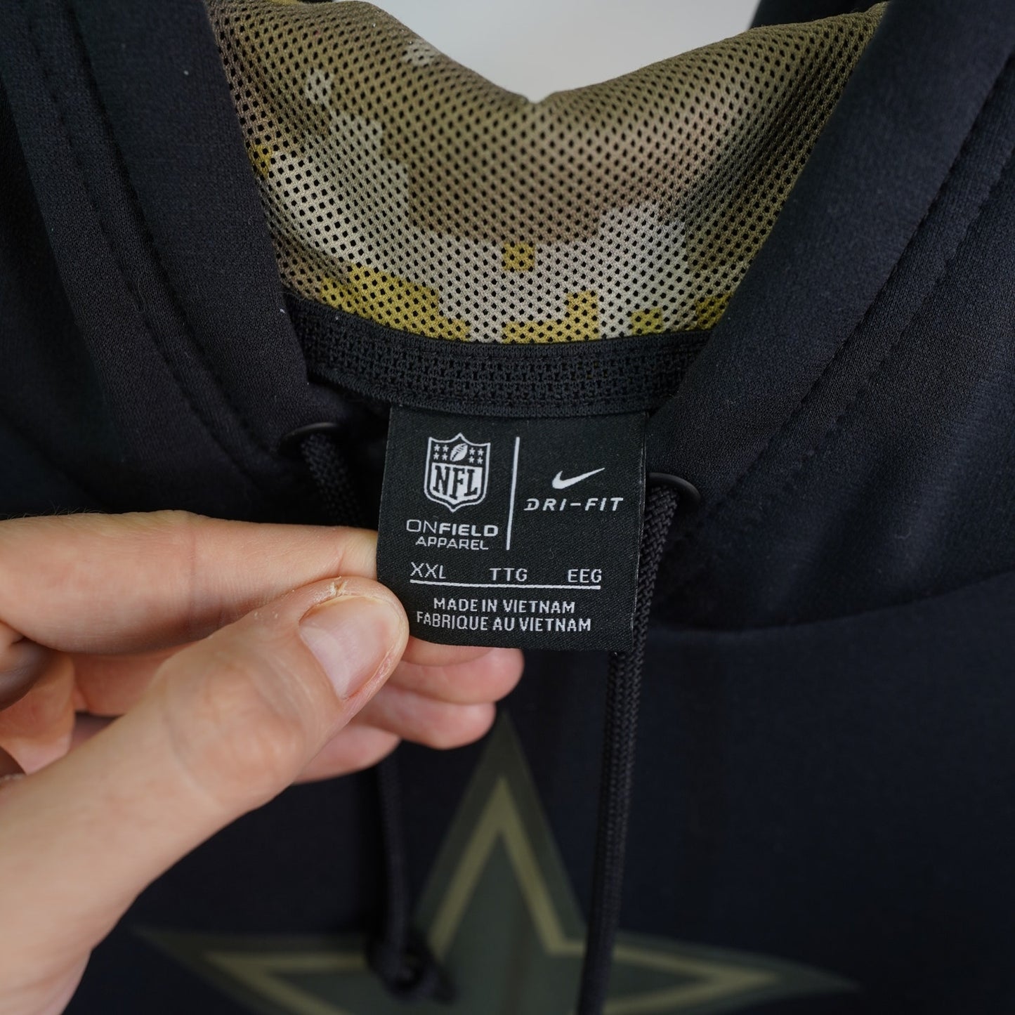 (XXL) Nike Dallas Cowboys Salute to Service Dri-Fit Hoodie Men's XXL Black Camo