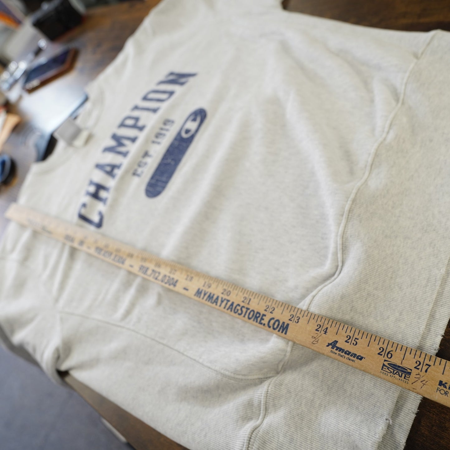 (M) Champion Reverse Weave Varsity Crewneck Sweatshirt Men's M Heather Gray Retro
