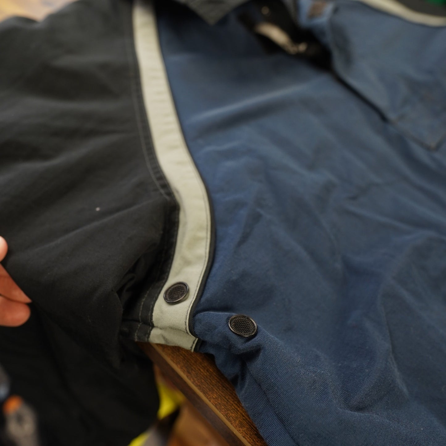 (L) Vintage Quicksilver Snow Ski Jacket Men's L 90s Blue Black Surf Skate 2000s