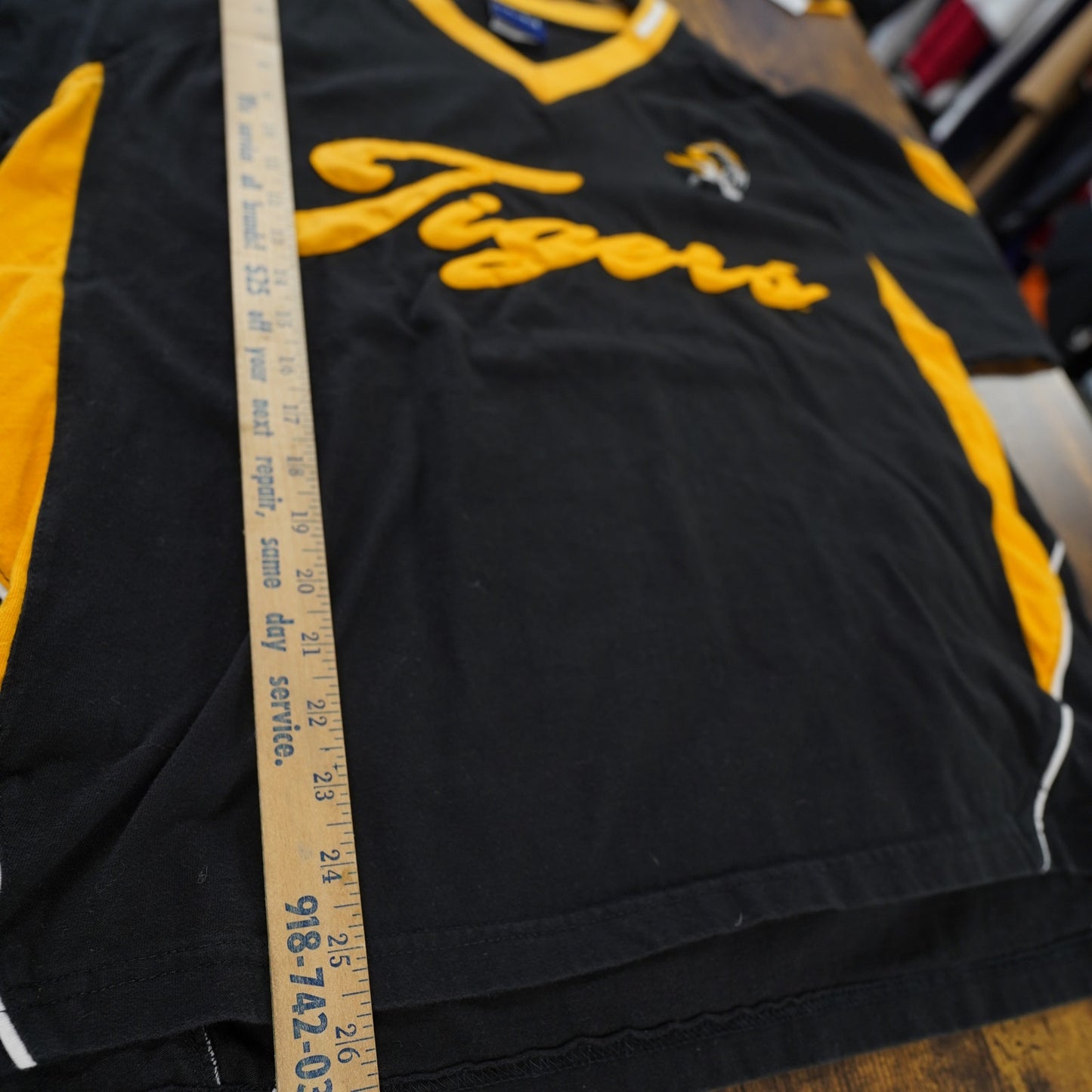 (L) Vintage Missouri Tigers Ovb Embroidered T-Shirt Men's L Black Yellow Mizzou