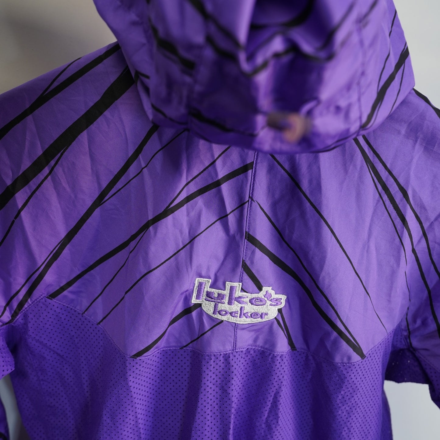 (S) Nike Running Light Windbreaker Men's S Purple Hooded Luke's Locker Jacket