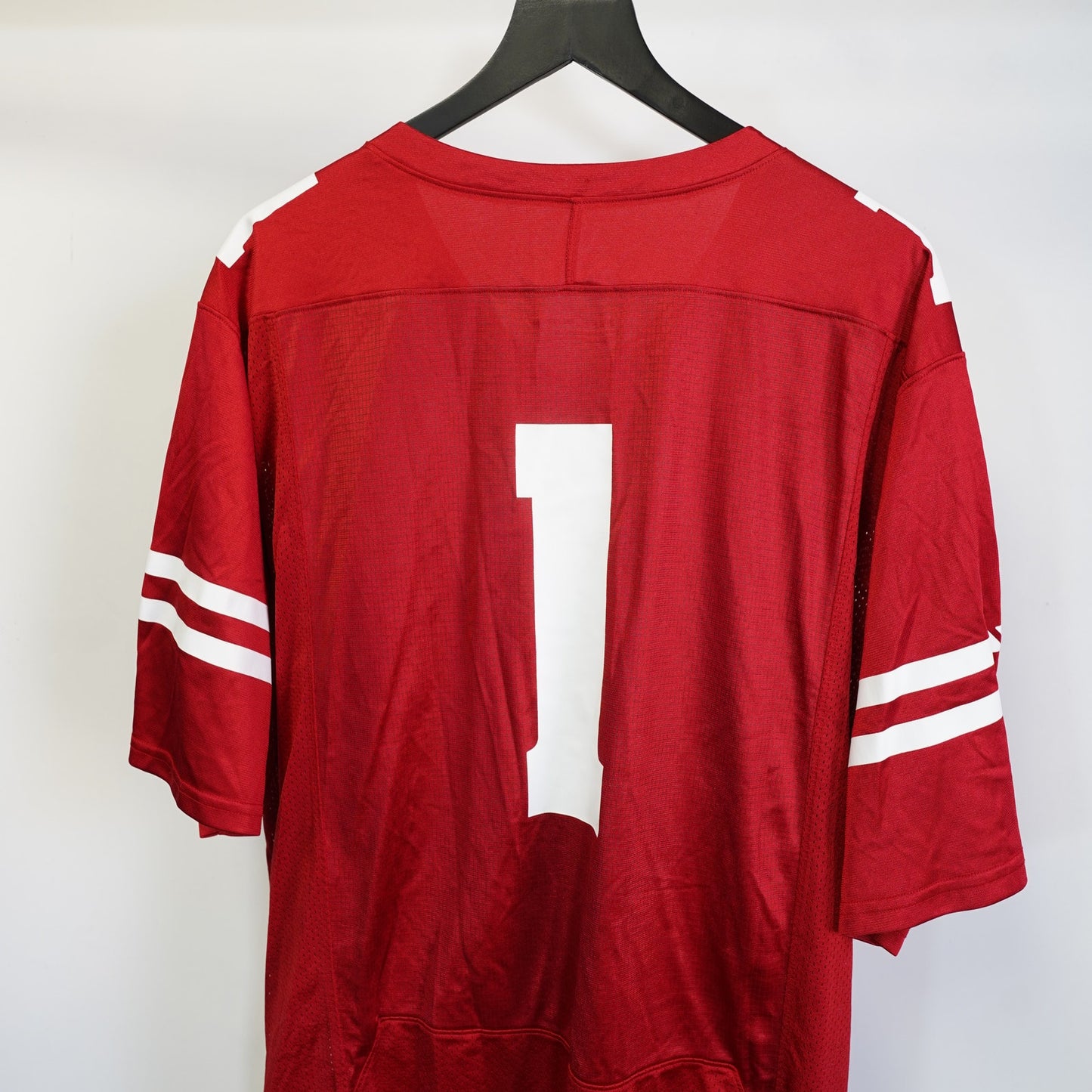 (XXL) Wisconsin Badgers Under Armour Premier Football Jersey Men's XXL Red Authentic
