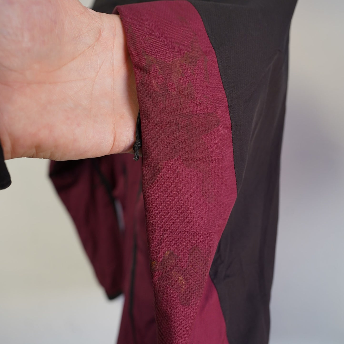 (Women's XS) The North Face HyVent Rain Jacket Maroon Black Gorpcore Granolaa