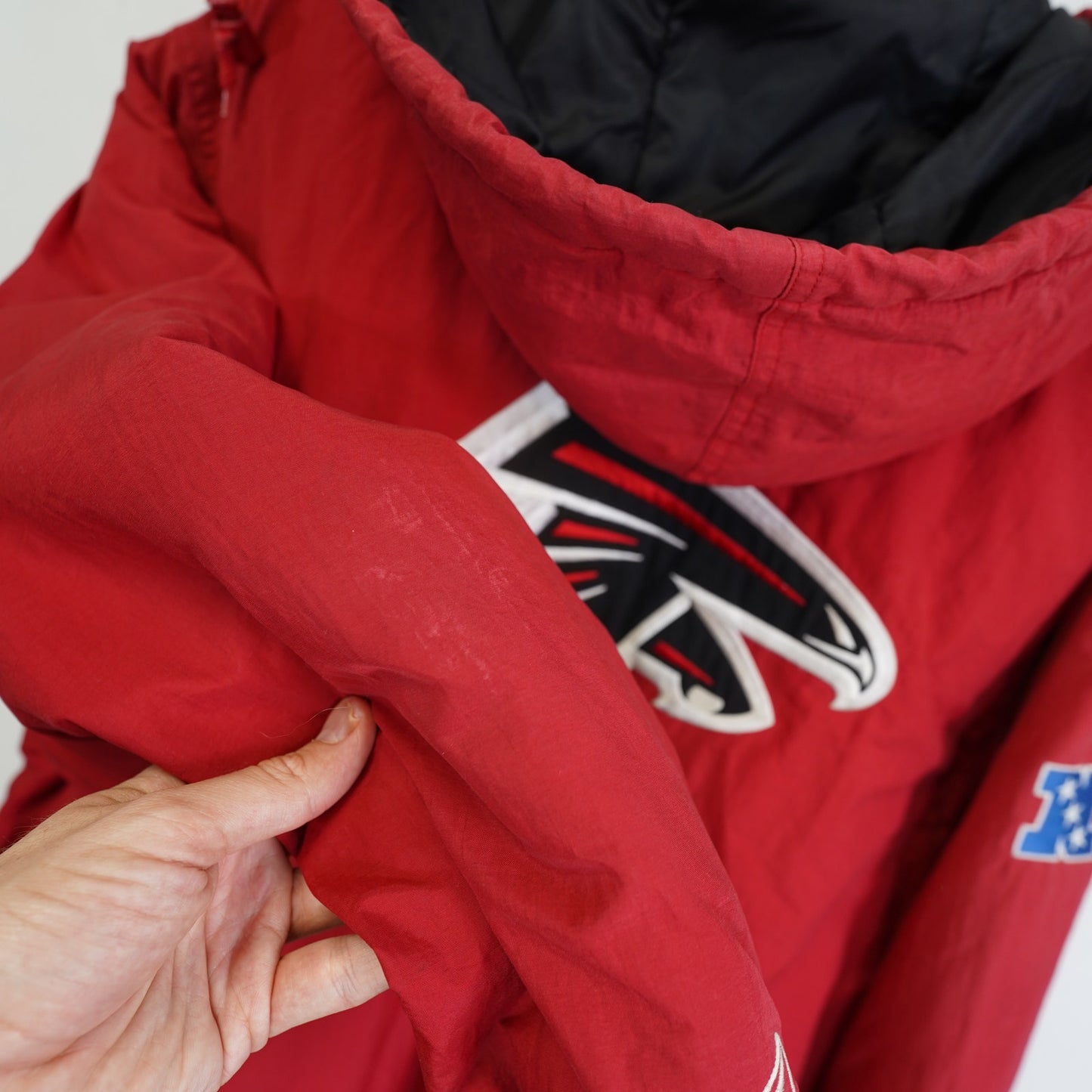 (M) Vintage Atlanta Falcons Reebok Puffer Jacket Y2K Men's M Red NFL Retro 2000s