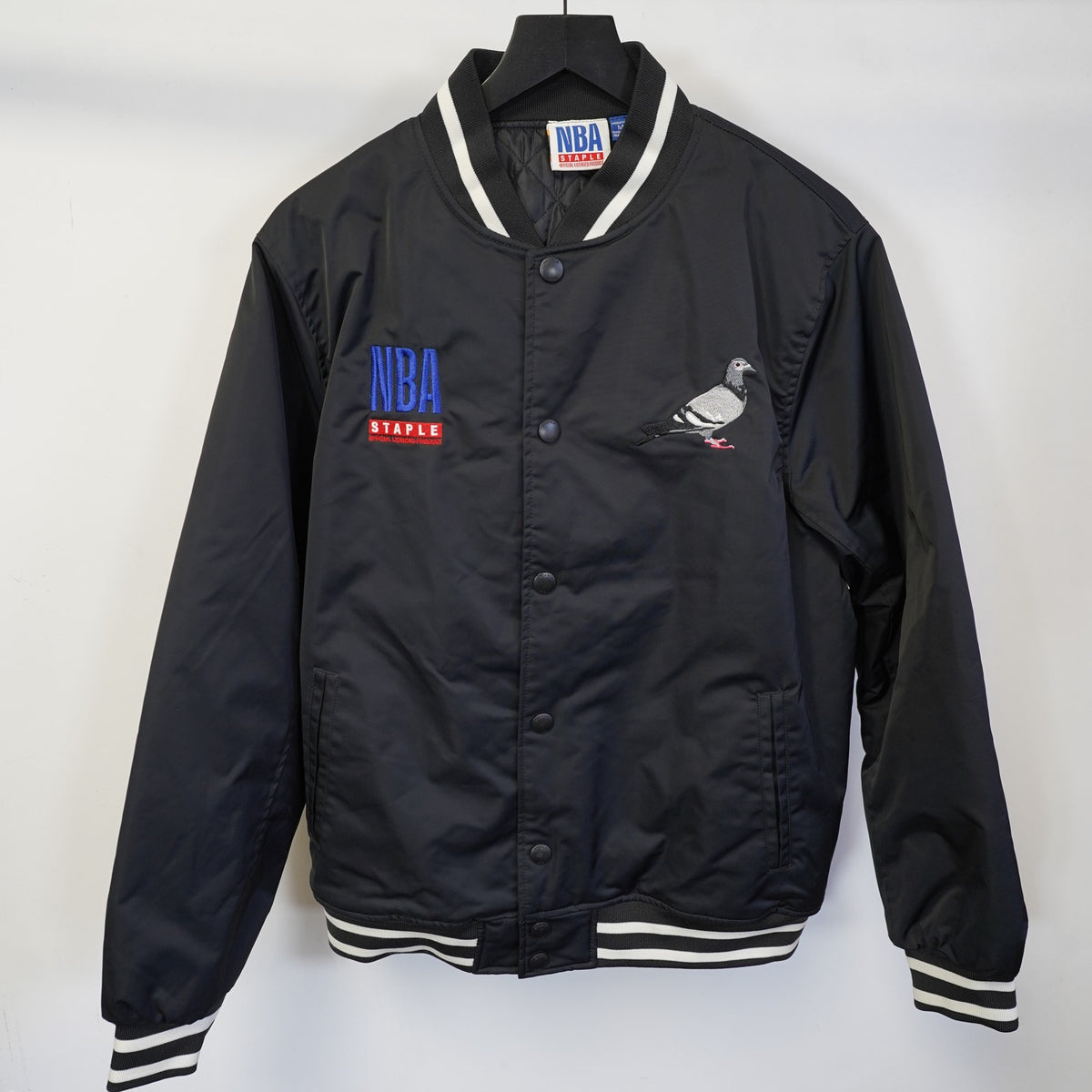 (M) NBA x Staple Sewn Satin Bomber Jacket Men's M Black Retro All Teams Pennant