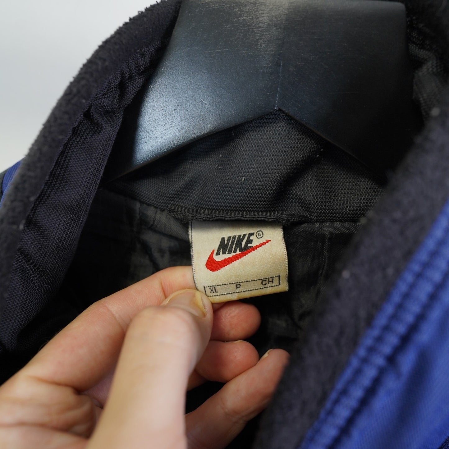 (XL) Vintage Nike Big Swoosh 90s Heavy Full Zip Jacket Mens XL Retro Blue Black Check