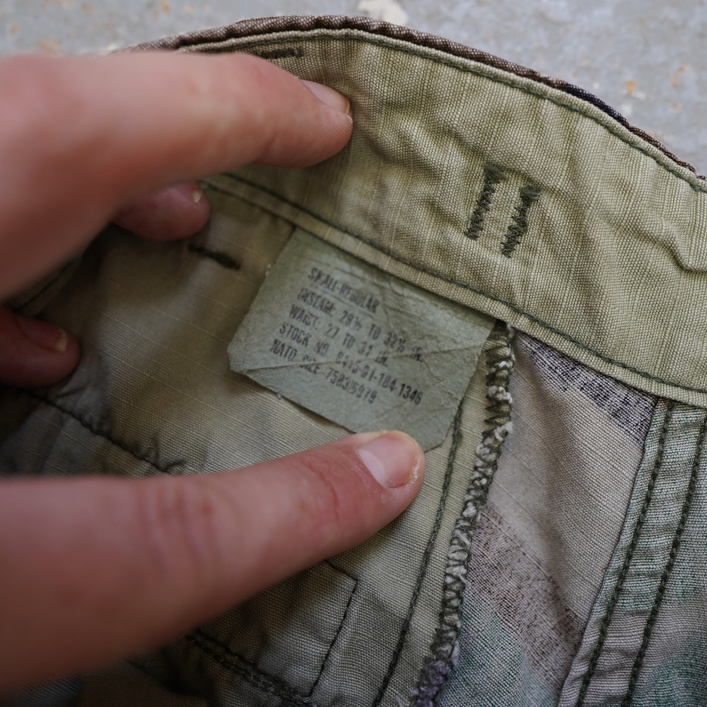 (31x32) Vintage US Military M81 Woodland Camo Cargo Pants Men's 31x32 Army 90s Utility
