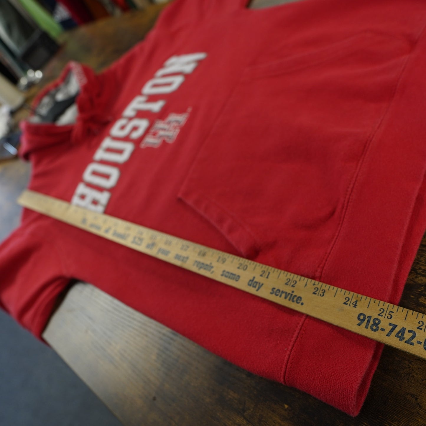 (Men's S/M) University of Houston Cougars Embroidered Hoodie Men's S/M OVB Red Sewn