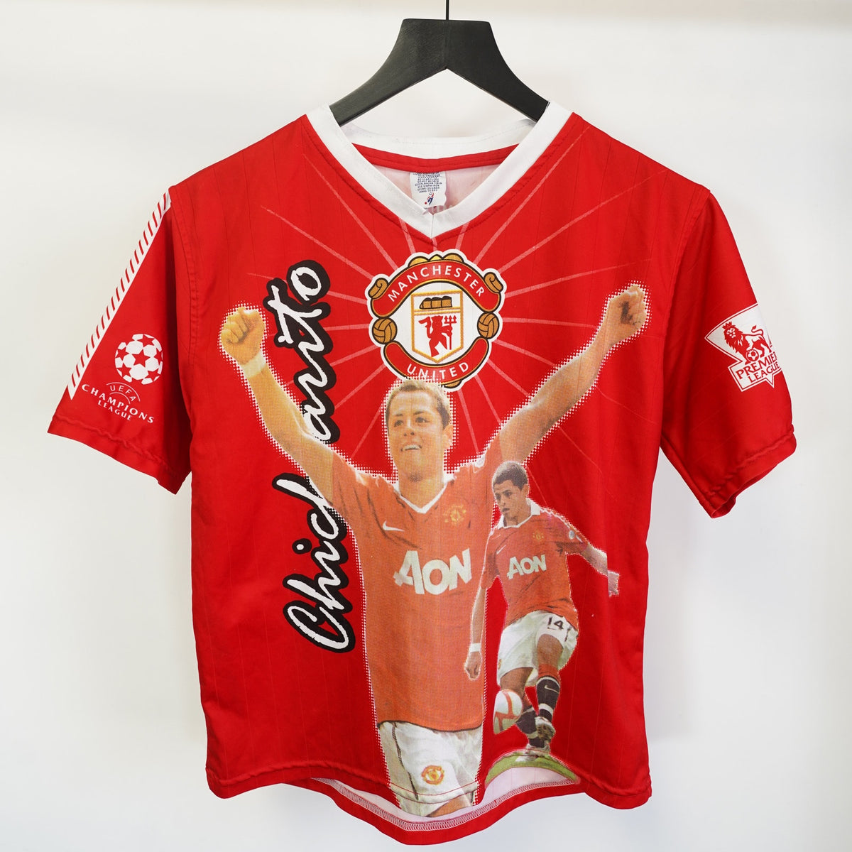 (Boys L) Chicharito Manchester United All Over Print Vintage Soccer Jersey Kids L/XL Red