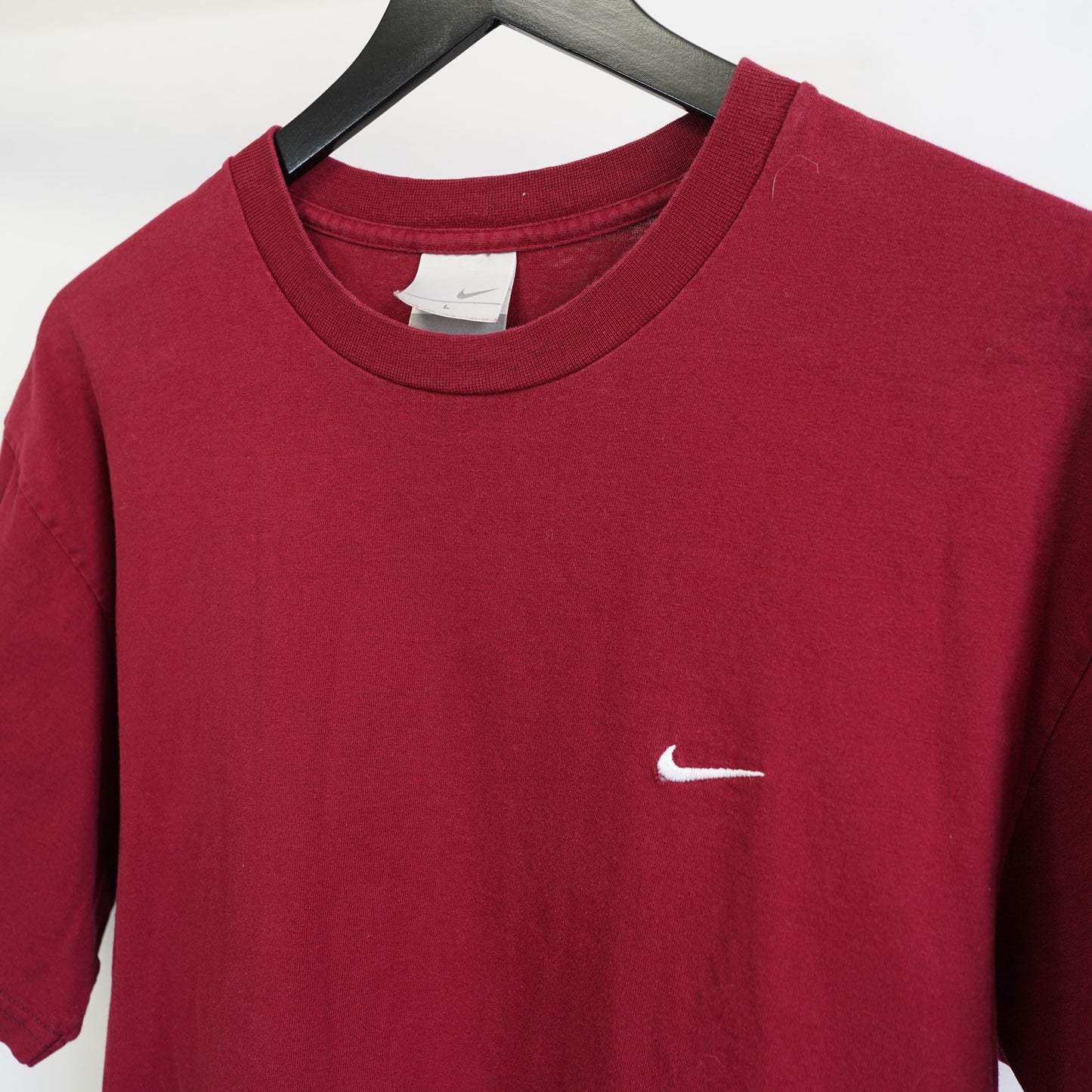 (L) Vintage Nike Y2K Essential Sewn Swoosh Logo T-Shirt Men's L Maroon Basic 2000s