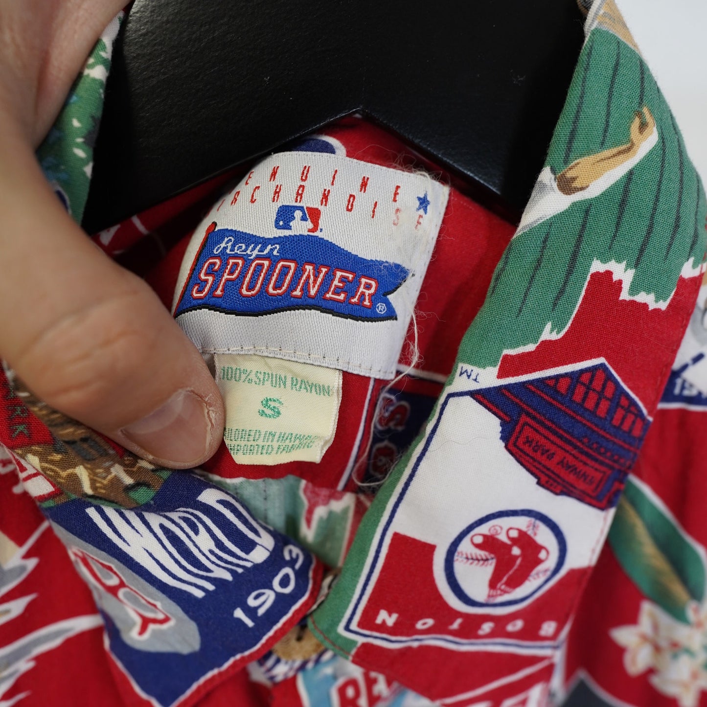 (S) Boston Red Sox Reyn Spooner Hawaiian Scenic Button-Up Shirt Men's S Red Baseball