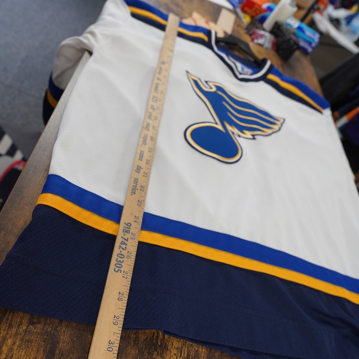 (L/XL) Vintage St. Louis Blues CCM Embroidered Keith Tkachuk Jersey Men's L/XL White