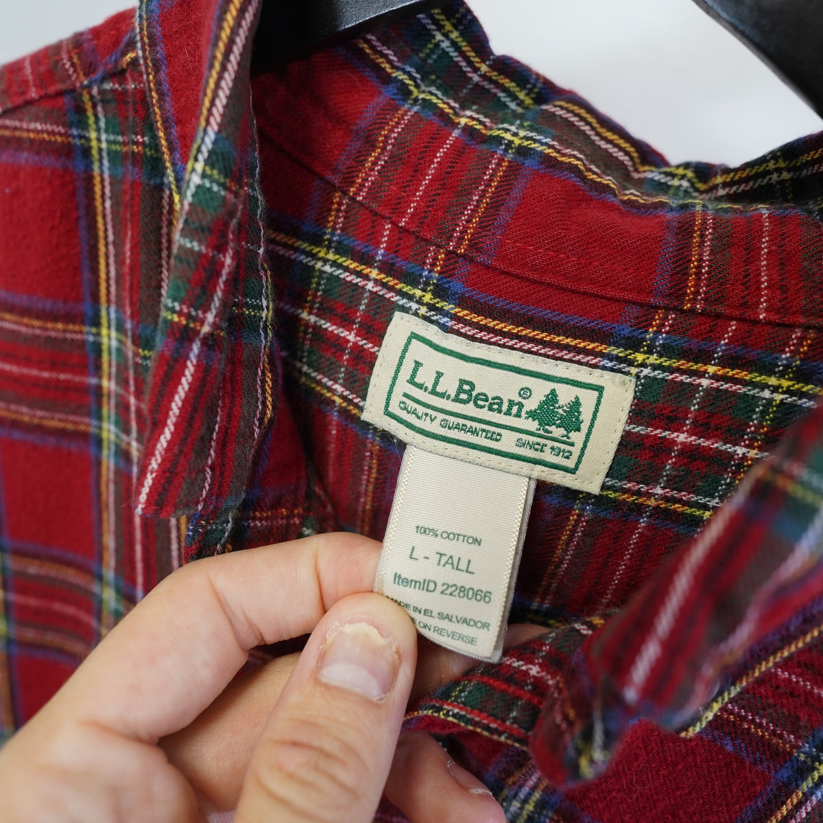 L.L. Bean Vintage Plaid Flannel Button Up Shirt Men's L Tall Red Tartan Field