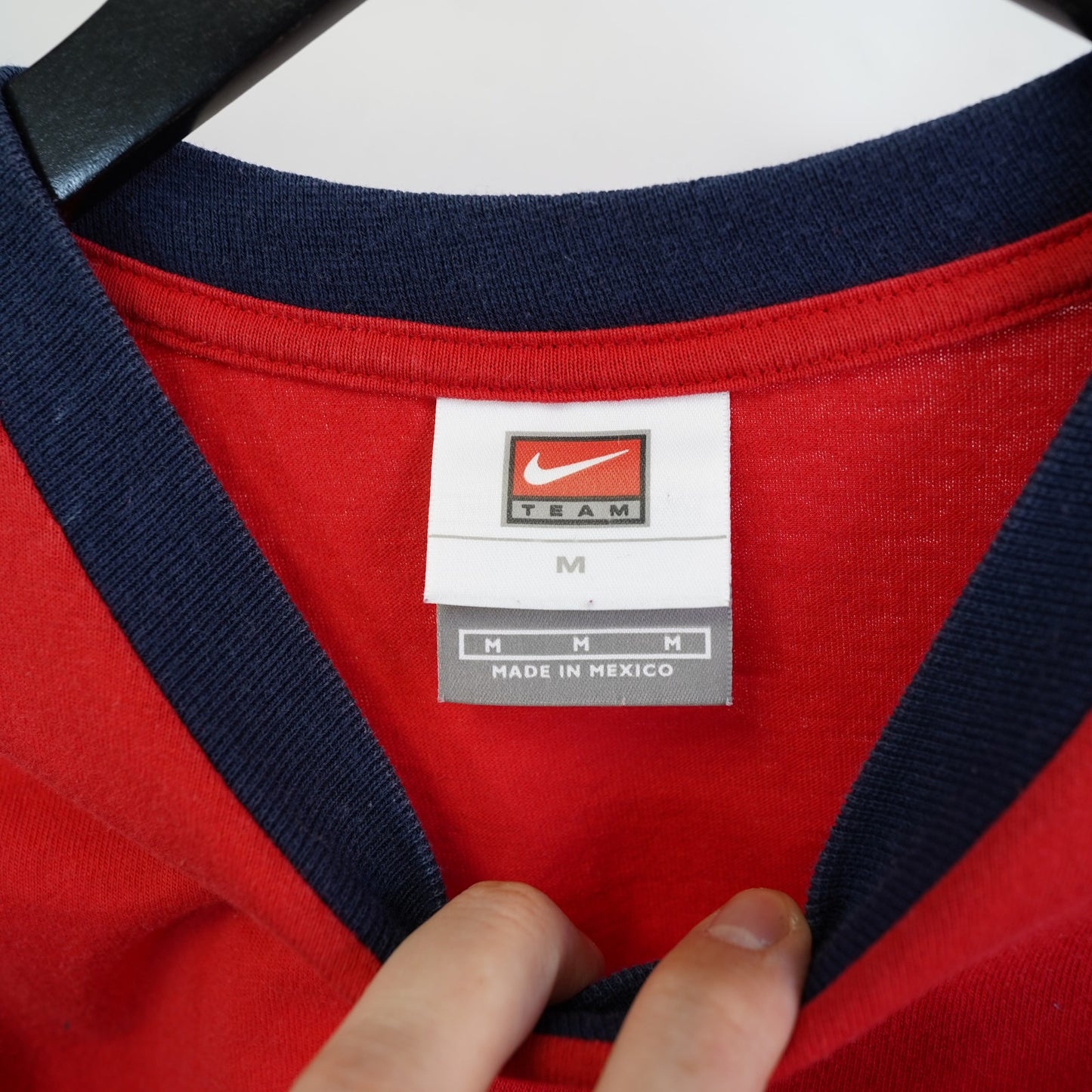 (M) Vintage Team Nike St. Louis Cardinals Center Swoosh Ringer T-Shirt Men's M 2000s Red