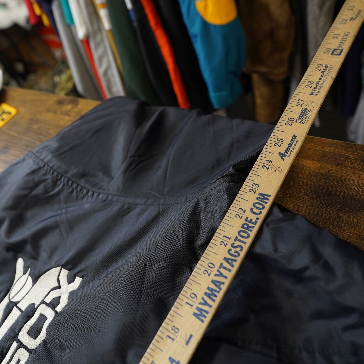 (M) Vintage Chicago White Sox Embroidered Satin Jacket Men's M Black MLB Baseball