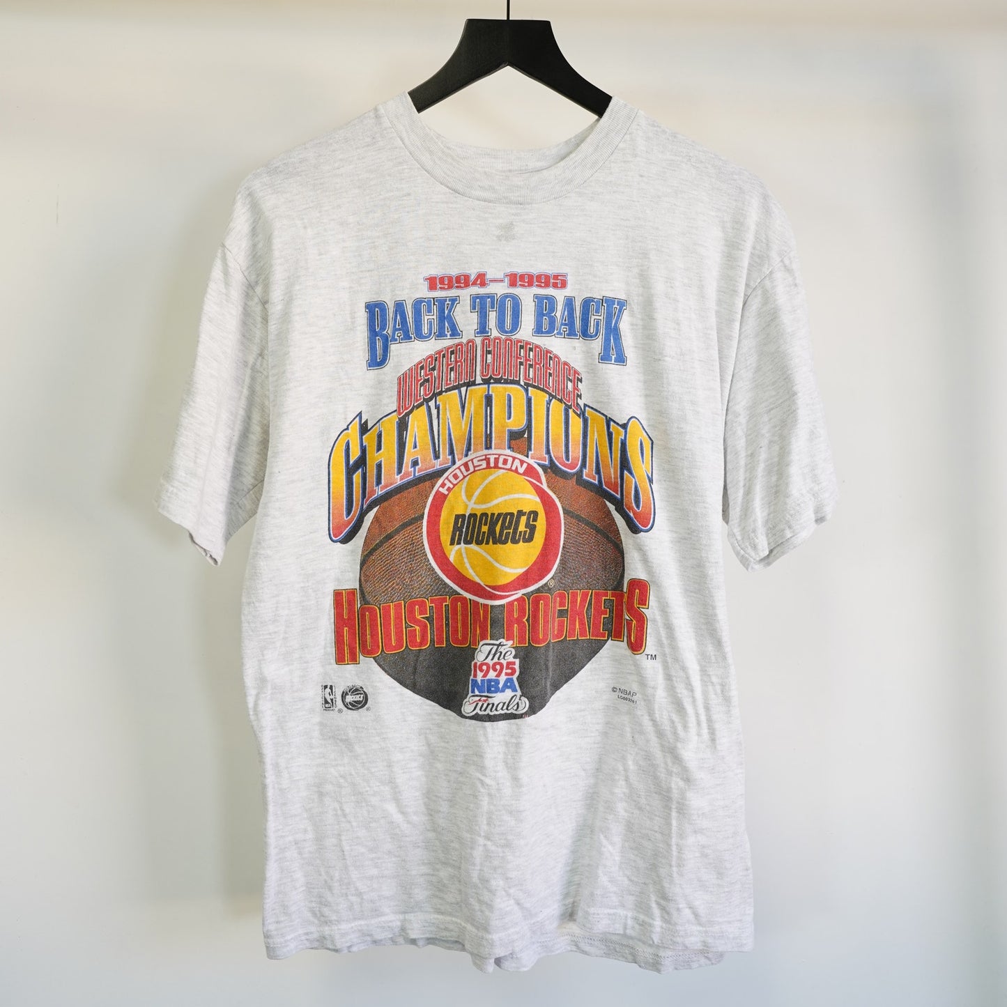 (M) Vintage Houston Rockets 1995 NBA Champions Single Stitch T-Shirt Men's M Gray