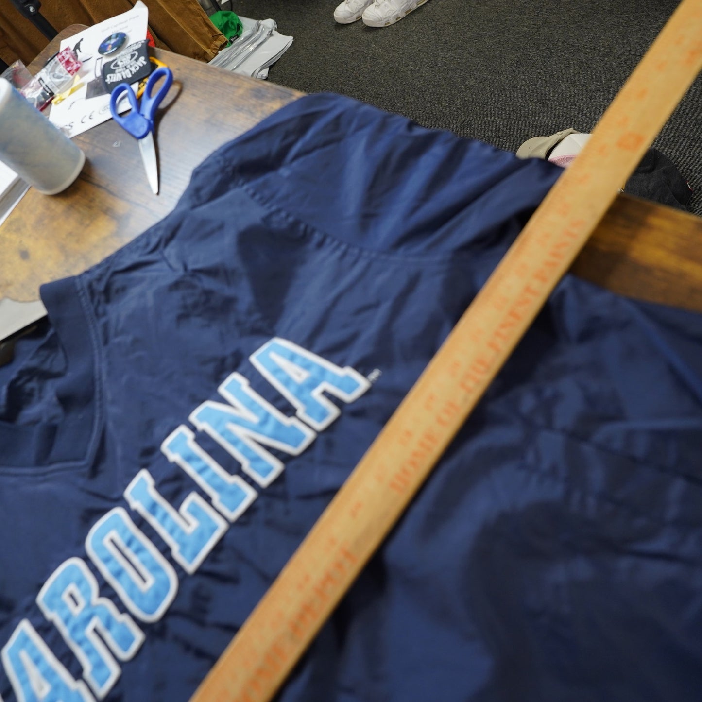 (M) Vintage Carolina Tar Heels Embroidered Pullover Windbreaker Men's M Blue Sewn